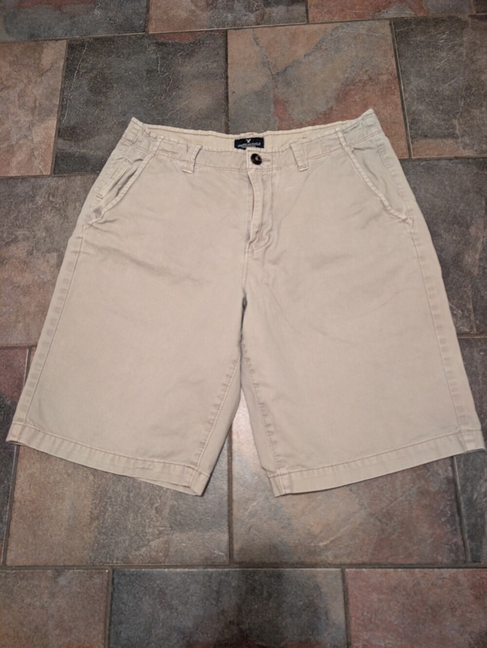 American Eagle Outfitters Men's Khaki Cargo Shorts